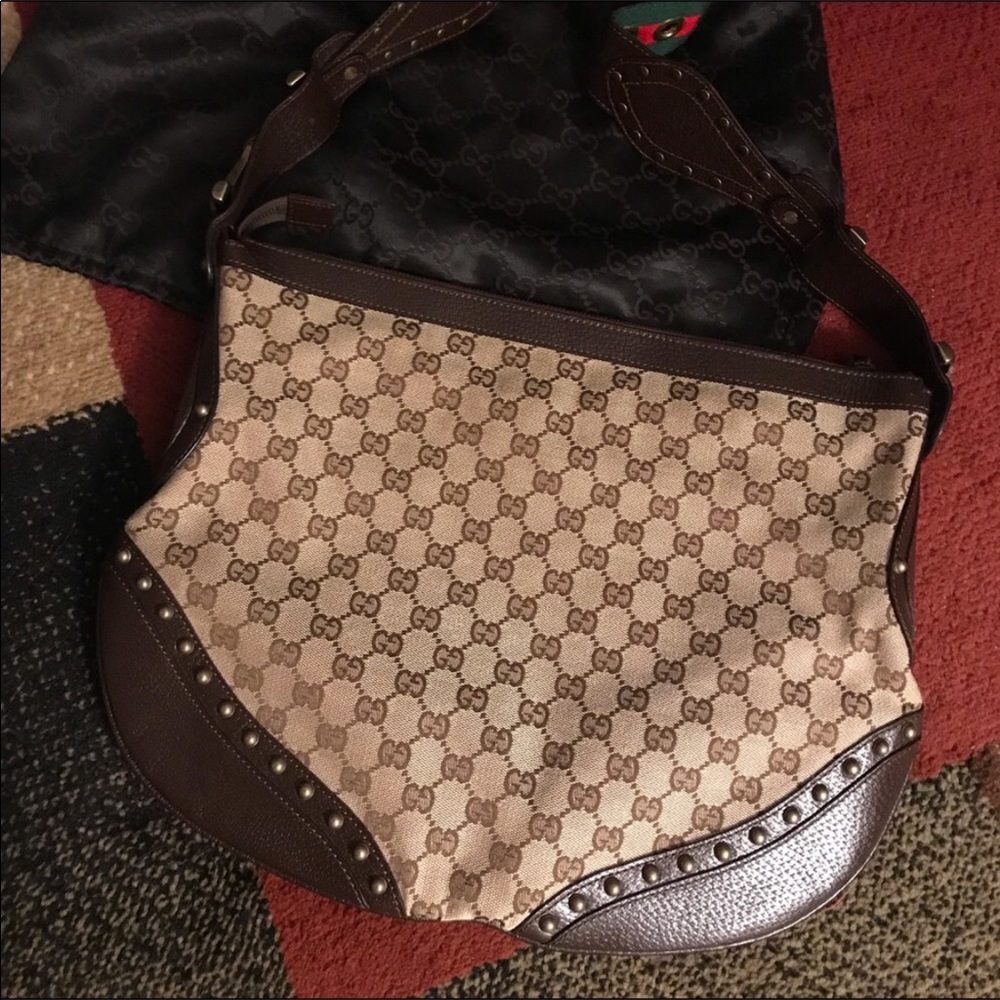 Firm on price! Authentic Gucci bag barely used